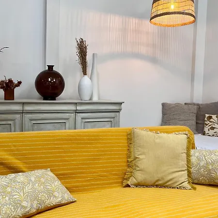 Artist's - & Private Courtyard - 200m2 וילה