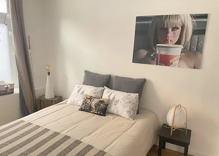 Artist's - & Private Courtyard - 200m2 别墅 巴黎