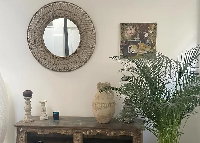 Artist's - & Private Courtyard - 200m2 别墅 巴黎